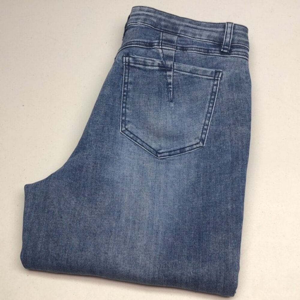 LIKE NEW LAURA ANKLE CROP STRAIGHT JEANS 14/32x26 ⭐️